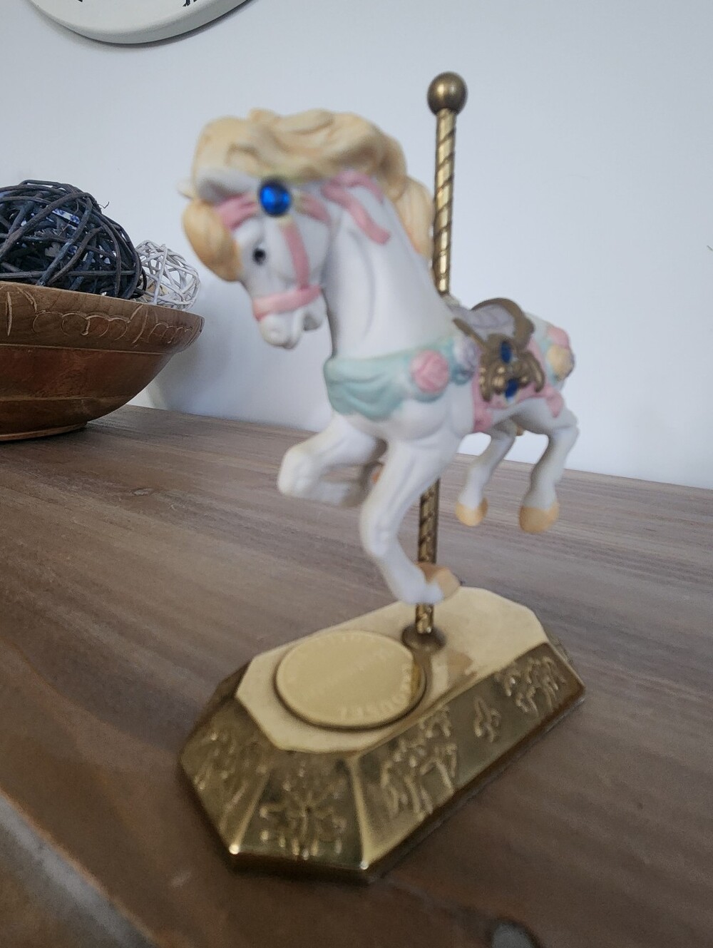 Vintage Westminster Carousel Horse Figurine Lot, 3 Decorative Collectible Horses - Picture 8 of 16